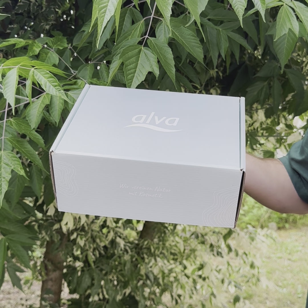 alva Naturkosmetik Retter Box mit vier Produkten Sanddorn Körperlotion, Reinigungsmilch, Augencreme, Rhassoul Waschcreme